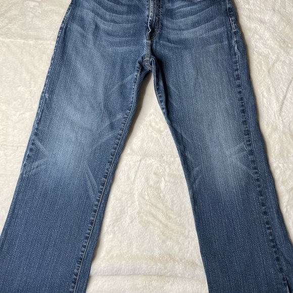 Lucky Brand Jeans - Picture 4 of 9